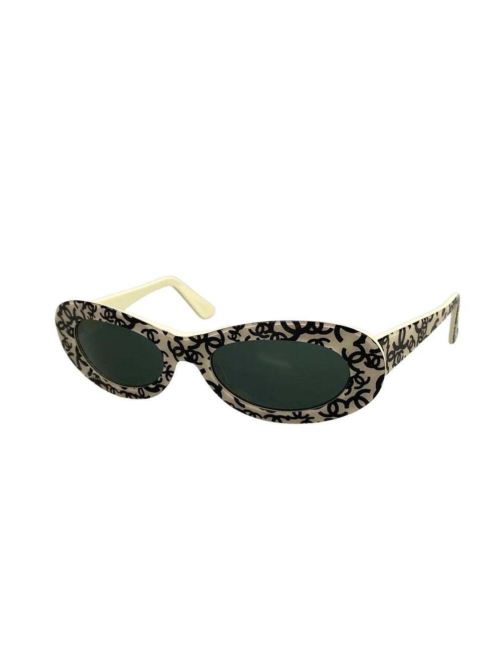 Chanel Dark Gray Cream Black Plastic #277599C11B